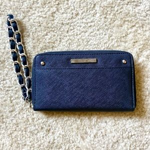 Kenneth Cole Reaction Large Black Chain Wristlet Wallet